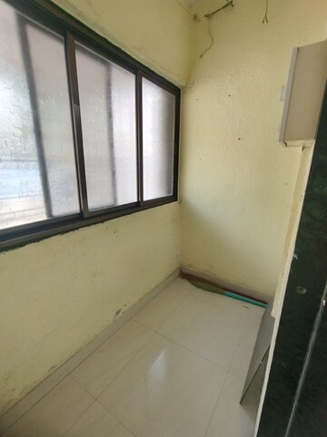 Room in 1 RK Apartment at Kamgar Nagar CHS Kurla East, Kurla East – for Rent