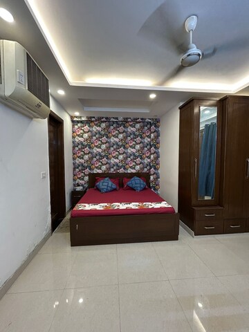 Bedroom in 3 BHK Builder Floor at Paryavaran Complex – for Rent