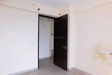 Room in 3 BHK Apartment at Supertech Ecovillage I, Sector 1 Greater Noida – for Rent