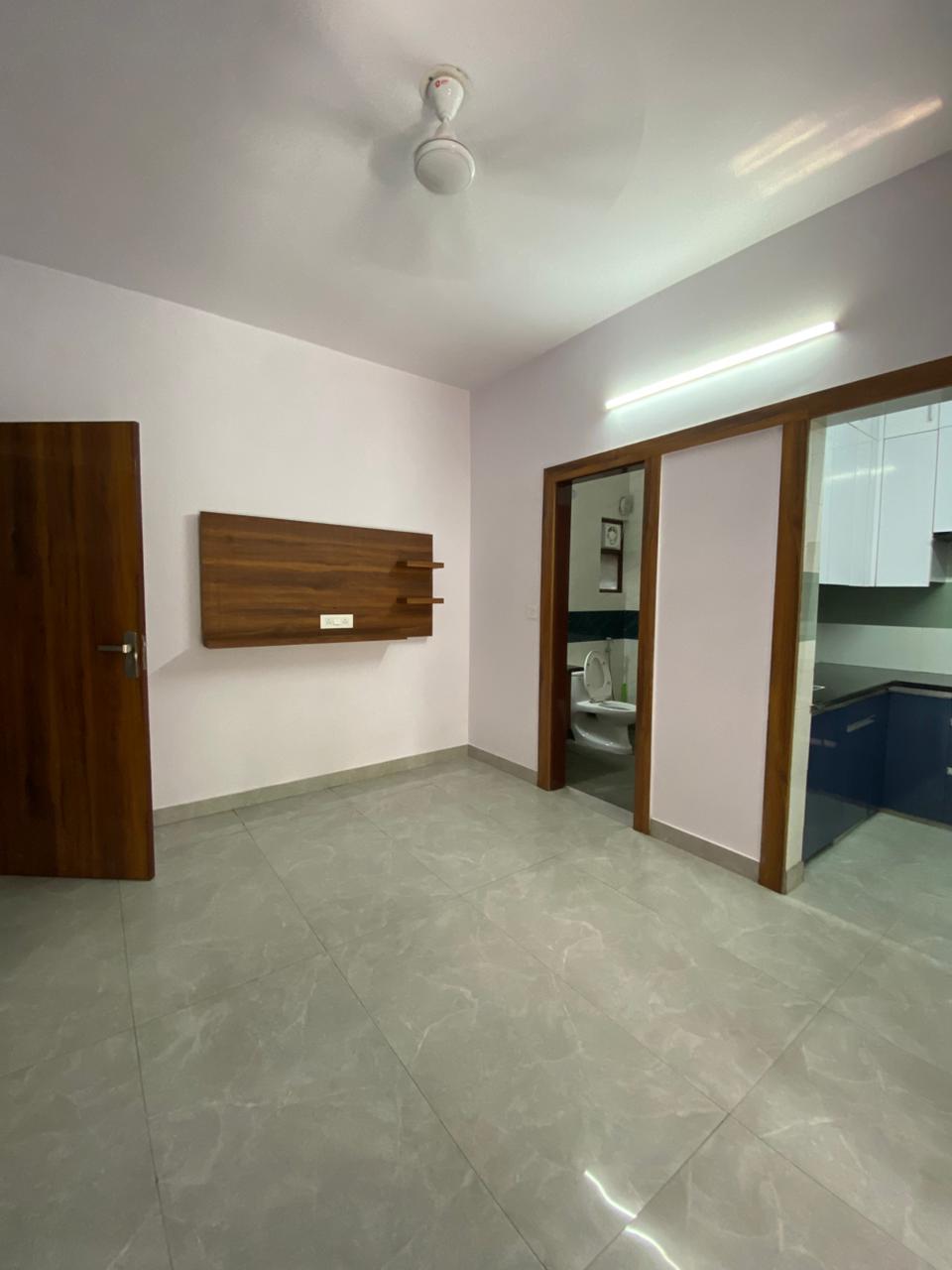 2 BHK + Study Room Apartment For Rent in Jahaz Apartments