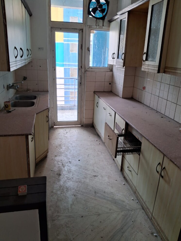 Kitchen, mahagun-masion 3 Bedroom 1420 Sq.Ft. Apartment In Indrapuram Ghaziabad 8811631