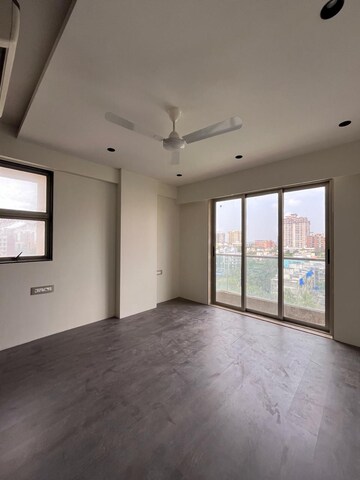 Room in 2 BHK Apartment at Anmol Tower, Mahesh Nagar – for Rent