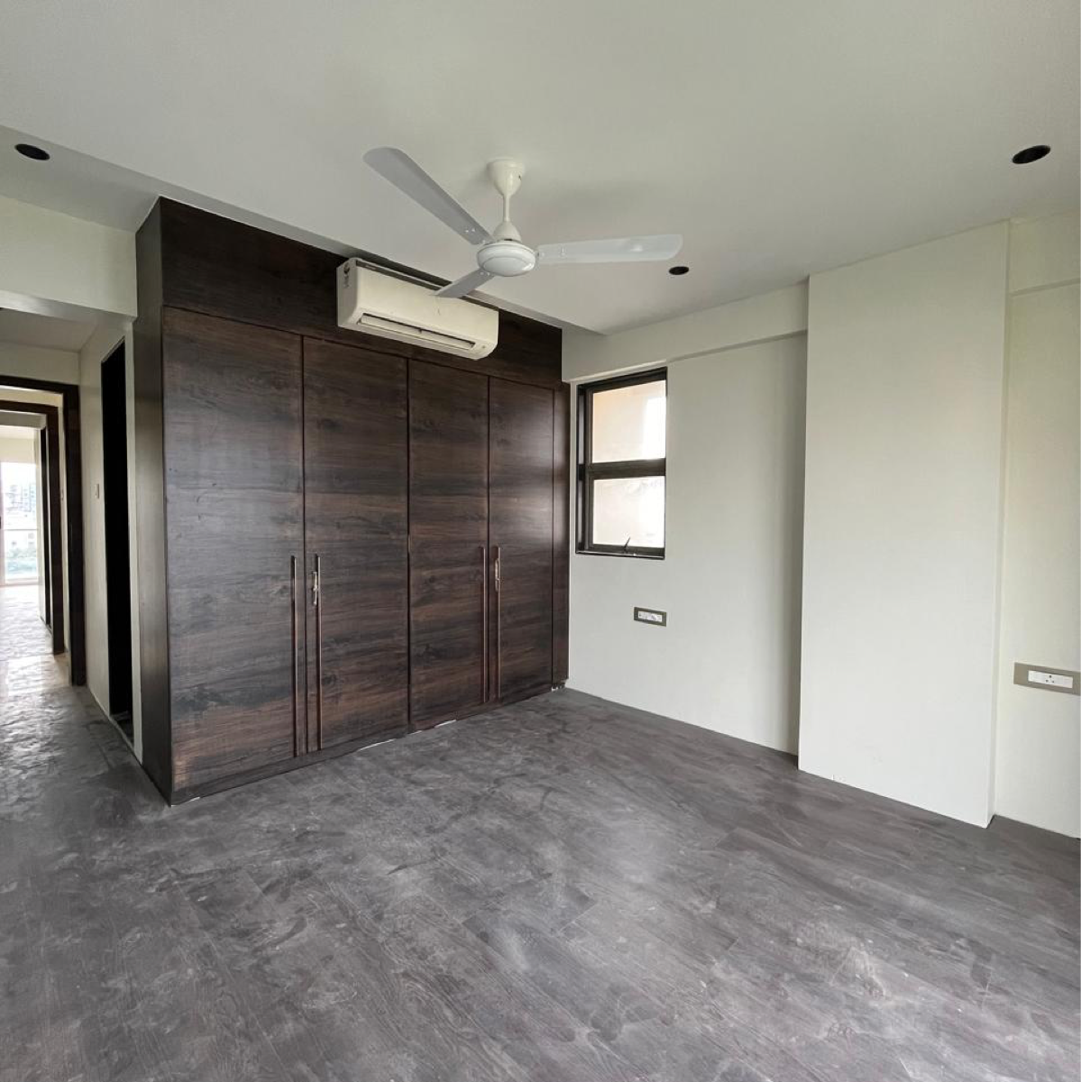 2 BHK Apartment For Rent in Anmol Tower