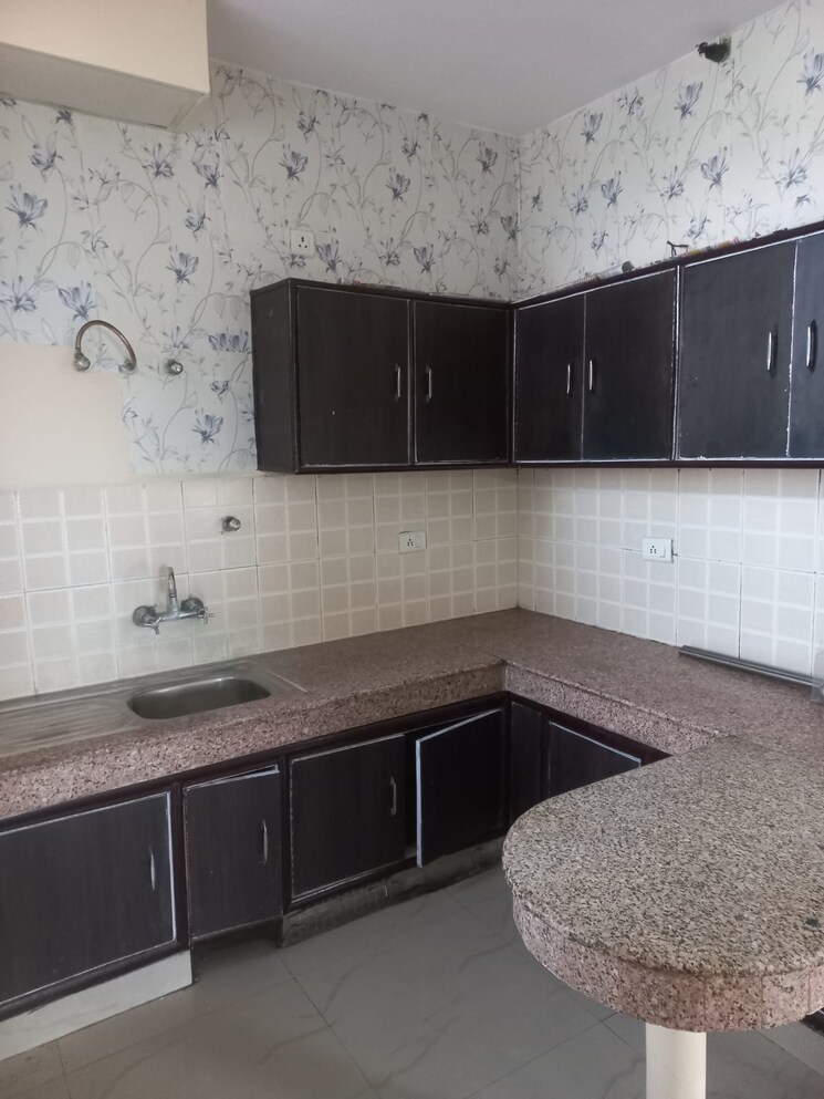 Kitchen, srs-royal-hills 2 Bedroom 699 Sq.Ft. Apartment In Sector 87 Faridabad 8811651