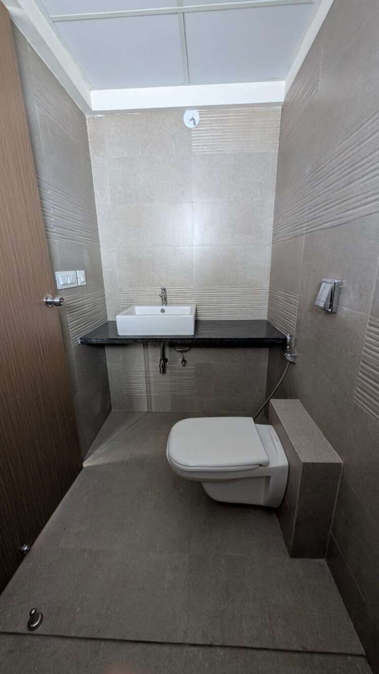 Bathroom, supreme-estia-phase-1 3 Bedroom 1407 Sq.Ft. Apartment In Baner Pune 8811667