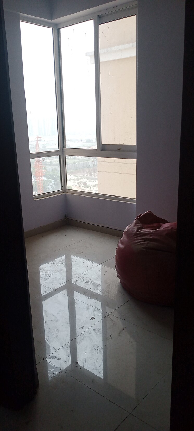 Room, prateek-grand-city 2.5 Bedroom 1155 Sq.Ft. Apartment In Siddharth Vihar Ghaziabad 8811679