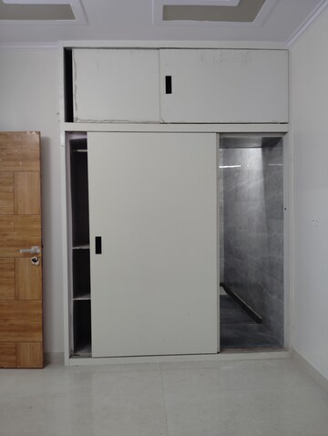 Building Lobby in 2.5 BHK Apartment at Jahaz Apartments, Paschim Vihar – for Rent