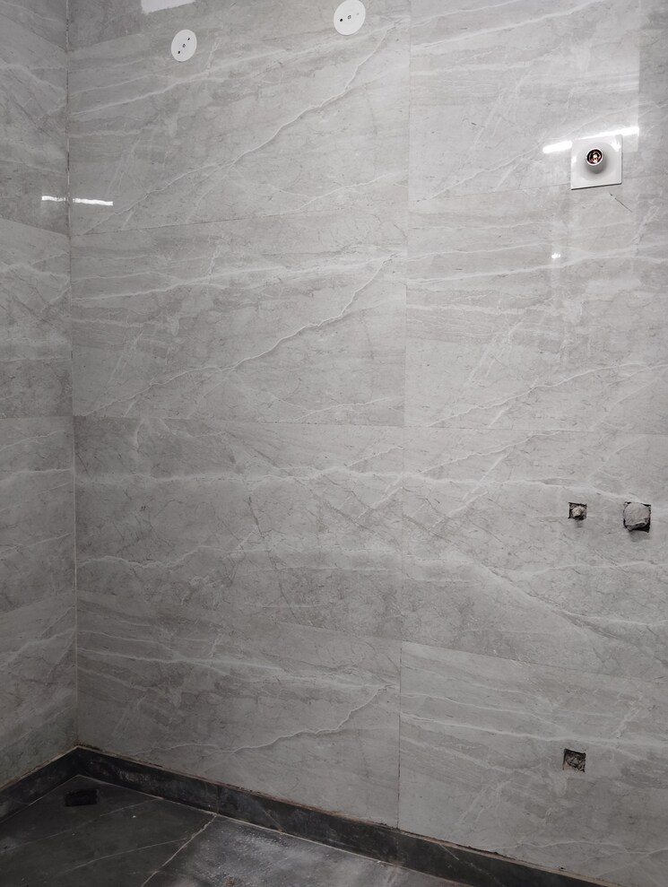 Bathroom, jahaz-apartments 2.5 Bedroom 1000 Sq.Ft. Apartment In Paschim Vihar Delhi 8811677