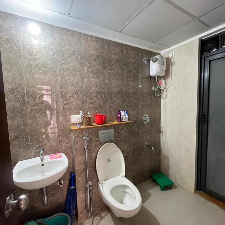 Bathroom, lodha-palava-fresca 1.5 Bedroom 534 Sq.Ft. Apartment In Taloja Bypass Road Thane 8811697