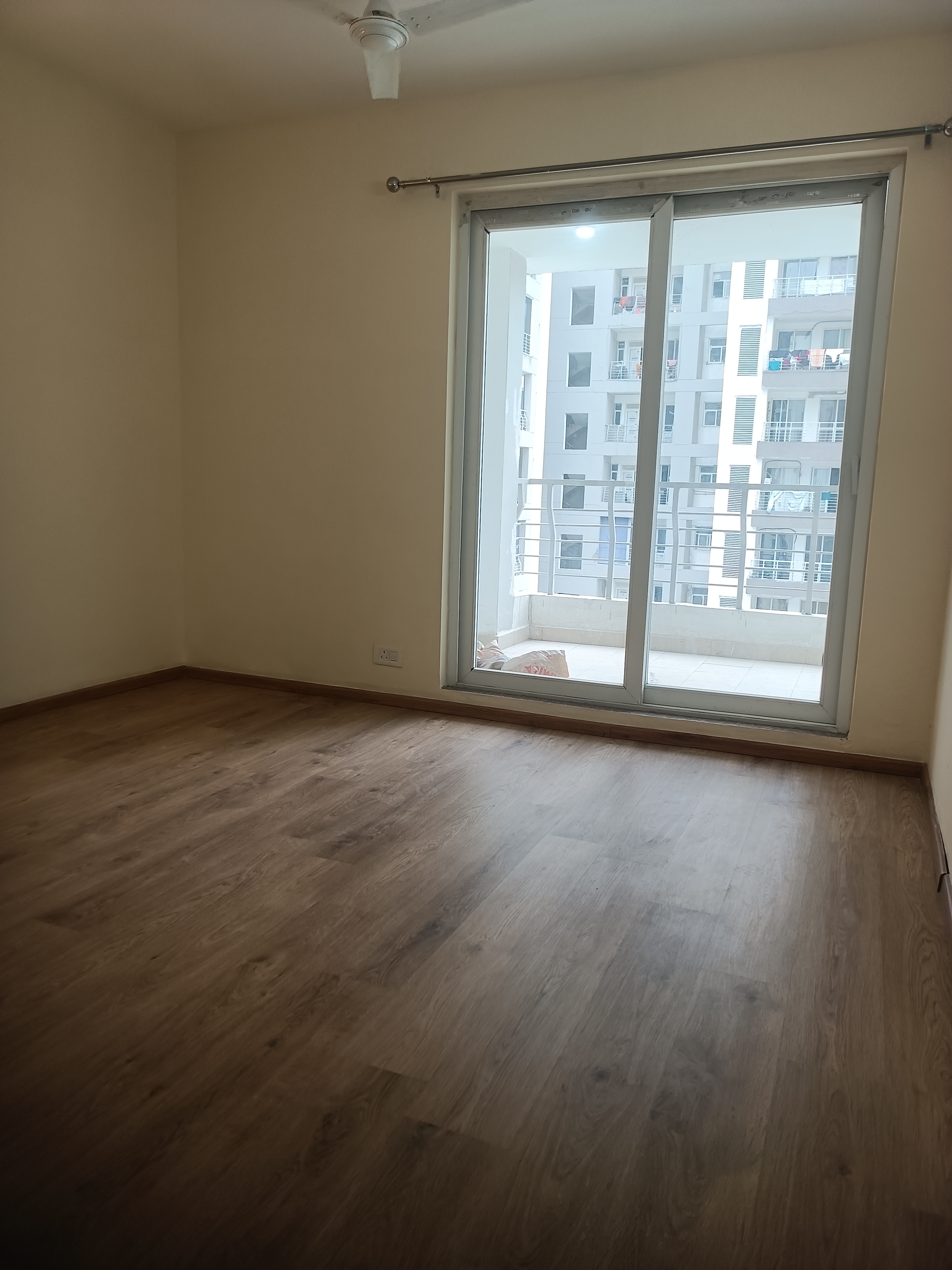 4 BHK + Servant Room Apartment For Rent in Lotus Panache