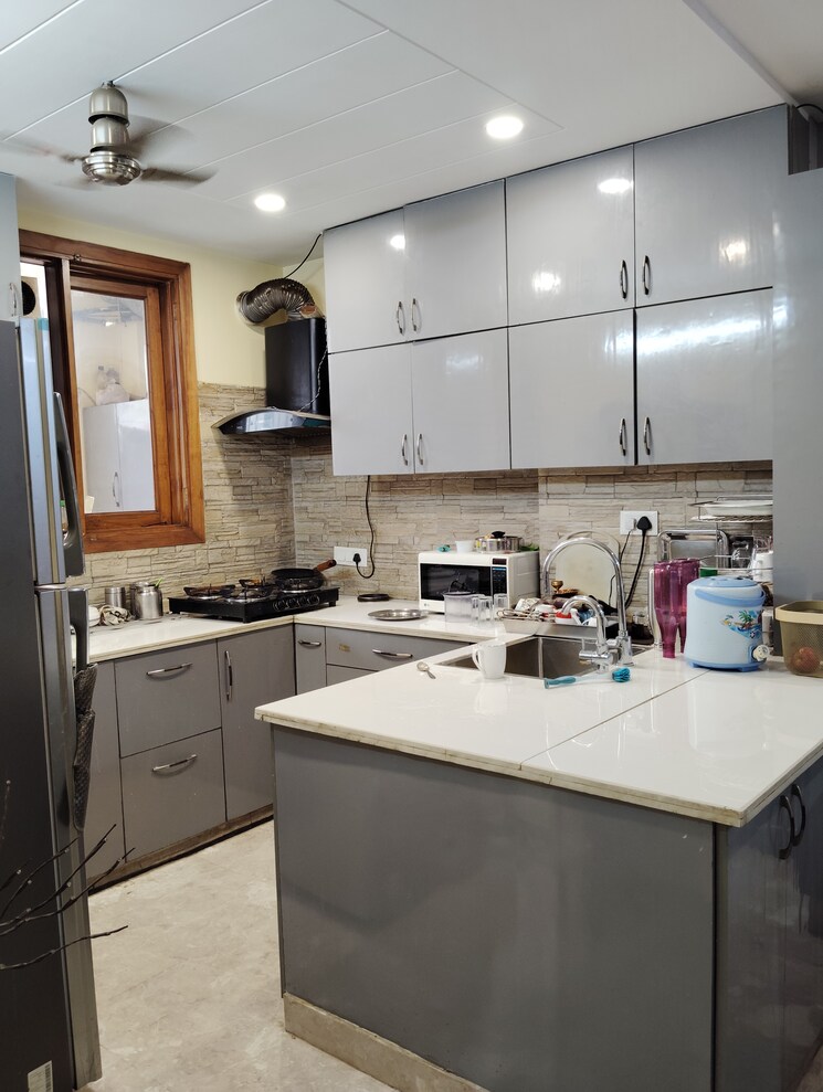 Kitchen, shubh-niketan-apartments 3 Bedroom 1350 Sq.Ft. Builder Floor In Paschim Vihar Delhi 8811714