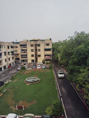 3 BHK Builder Floor For Rent in Shubh Niketan Apartments, Paschim Vihar