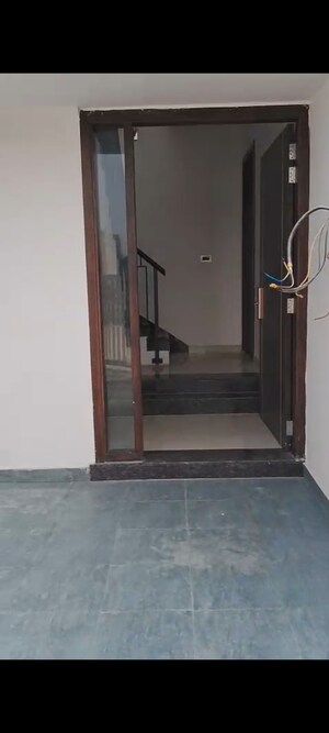 Building Lobby in 3 BHK Villa at Jashn Samsara Homes, Sushant Golf City – for Sale