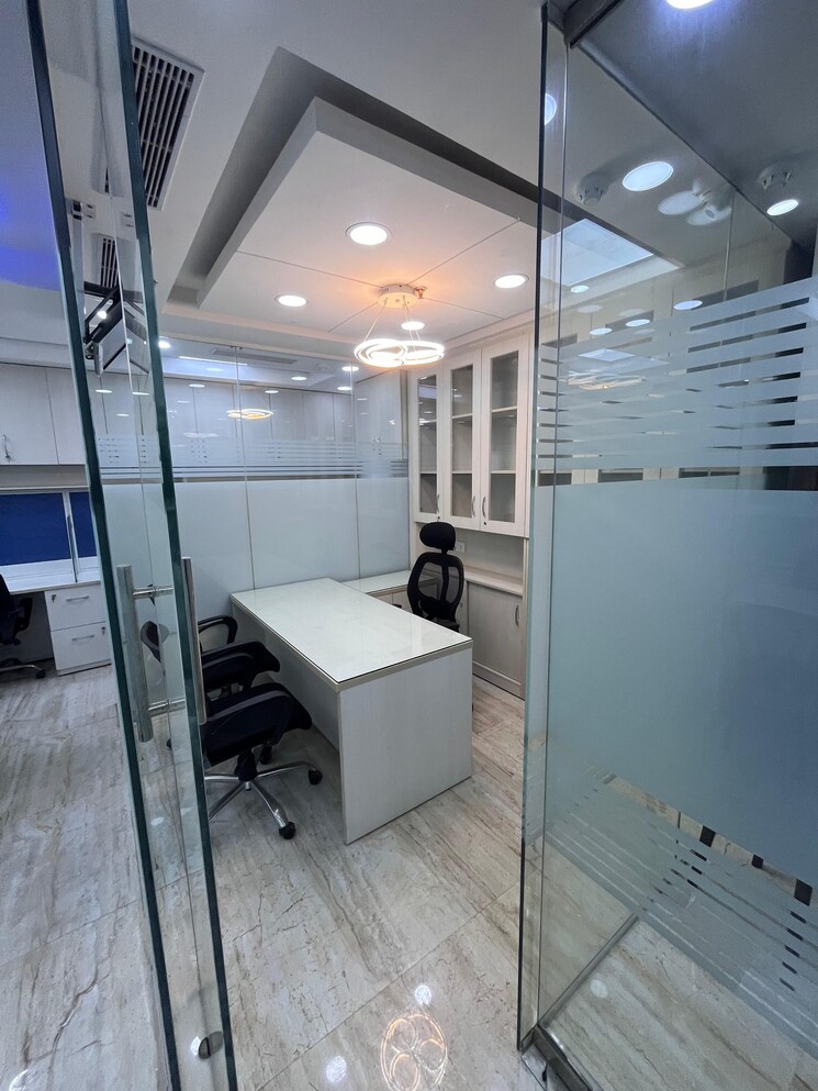 Team Area, wave-one Commercial Office Space 498 Sq.Ft. In Sector 18 Noida 8811742