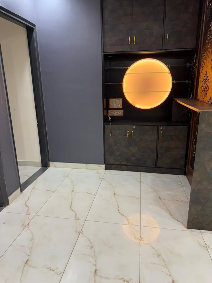 Room, sector 11 dwarka 4 Bedroom 1600 Sq.Ft. Apartment In Sector 11 Dwarka Delhi 8811694