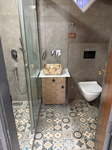 Bathroom in 4 BHK Apartment at Sector 11 Dwarka – for Rent