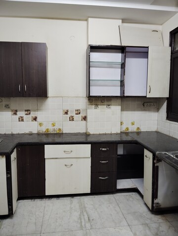 Kitchen in 2.5 BHK Apartment at Adarsh Apartments CGHS Ltd, Paschim Vihar – for Rent