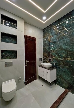 Master Bedroom in 3 BHK Builder Floor at Sector 29 – for Sale