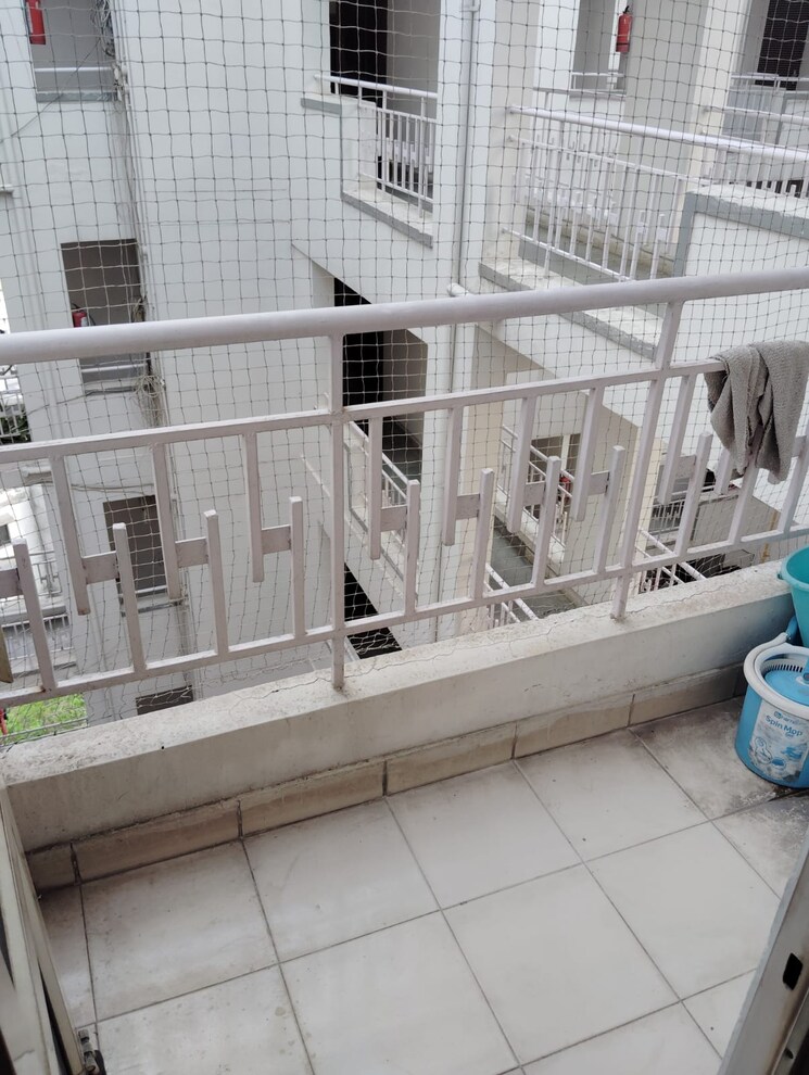 Balcony, maple-heights 3 Bedroom 1345 Sq.Ft. Apartment In Sector 43 Gurgaon 8811764