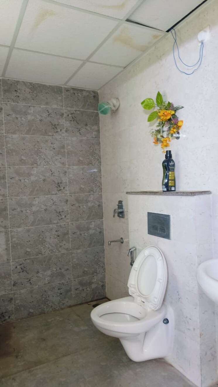 Bathroom, omaxe-royal-residency-faridabad 3 Bedroom 1925 Sq.Ft. Apartment In Sector 79 Faridabad 8811767