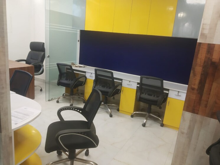 Team Area, wave-one Commercial Office Space 1092 Sq.Ft. In Sector 18 Noida 8811792