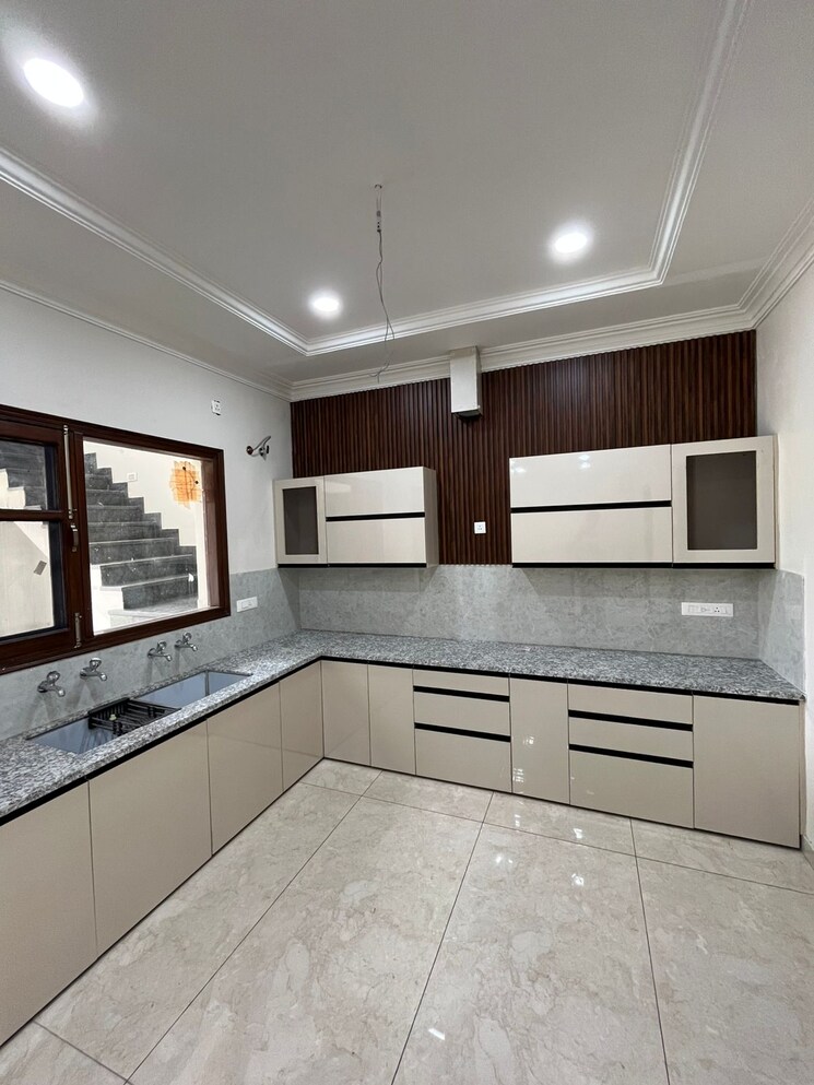 Kitchen, aerocity 6 Bedroom 4500 Sq.Ft. Independent House In Aerocity Mohali 8811830