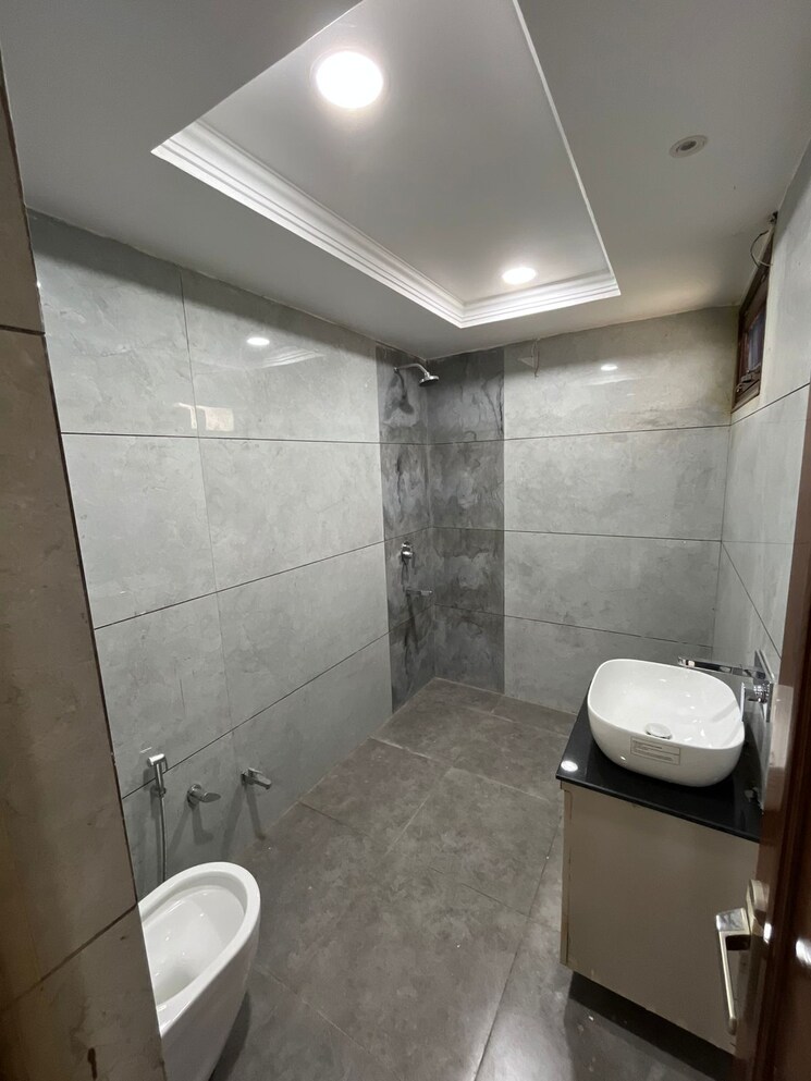 Bathroom, aerocity 6 Bedroom 4500 Sq.Ft. Independent House In Aerocity Mohali 8811830