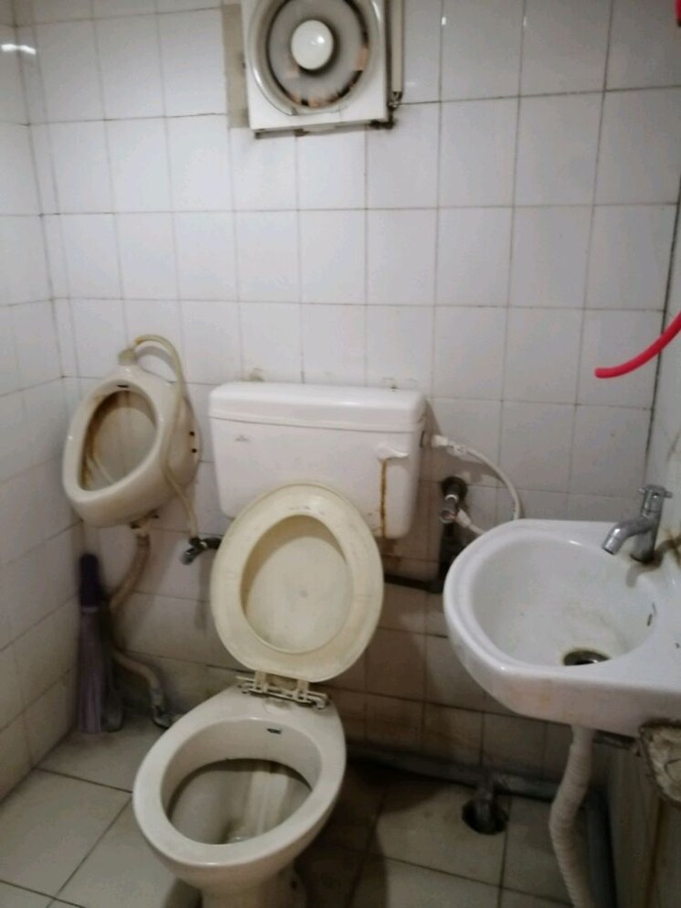 Bathroom, ashoka-mews-apartment Commercial Shop 450 Sq.Ft. In Kondhwa Pune 8811838