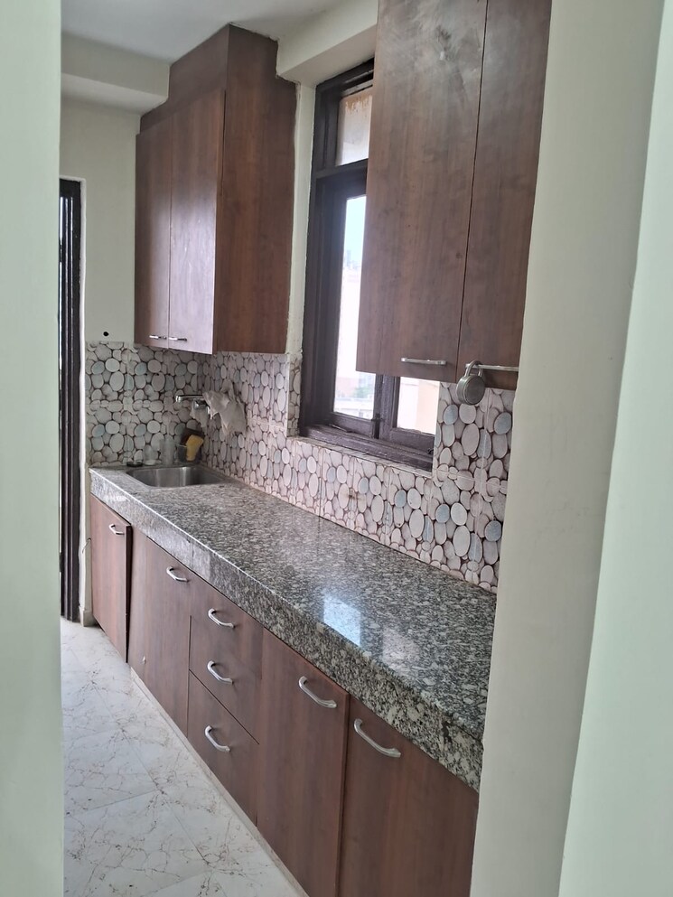 Kitchen, signature-the-millennia-2 2 Bedroom 800 Sq.Ft. Apartment In Sector 37d Gurgaon 8811844