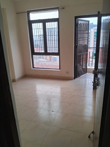 2 BHK Apartment For Rent in Signature The Millennia 2, Sector 37d