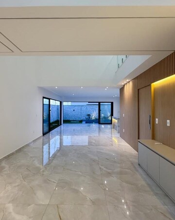 Room in 3 BHK Builder Floor at Sector 37 – for Rent