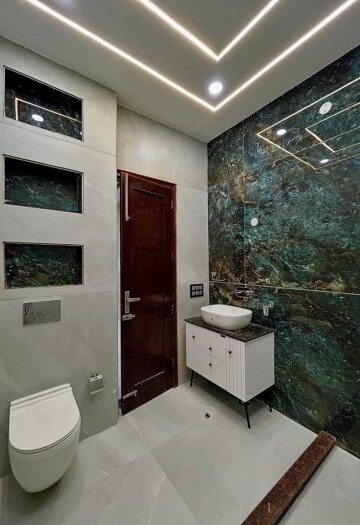 Master Bedroom in 3 BHK Builder Floor at Sector 37 – for Rent