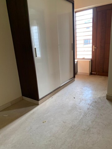 Room in 3 BHK Apartment at Sector 85 – for Rent