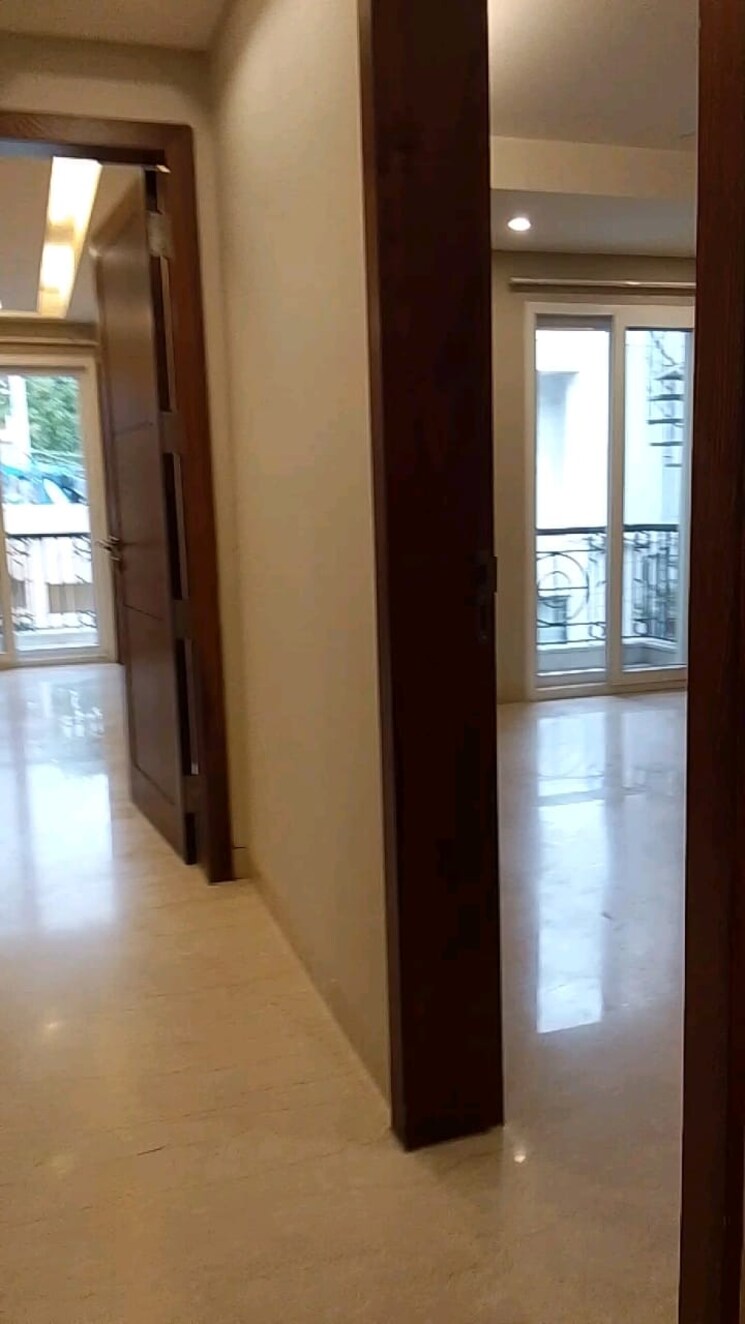 Room, vasant vihar 4 Bedroom 400 Sq.Yd. Builder Floor In Vasant Vihar Delhi 8811871