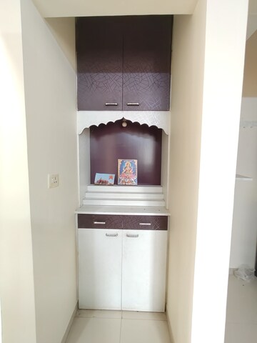 Furnished Amenities in 1.5 BHK Apartment at Lodha Casa Rio, Dombivli East – for Rent