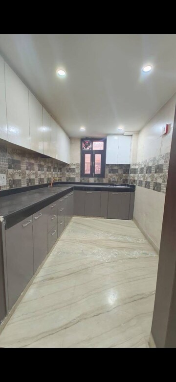 Kitchen in 2 BHK Builder Floor at Govindpuri – for Rent