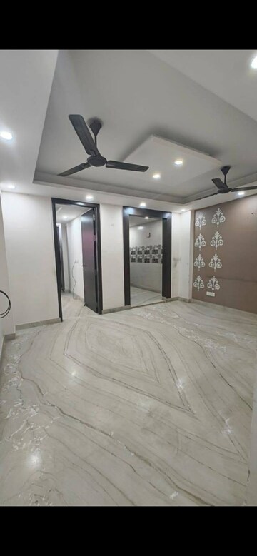 Living Room in 2 BHK Builder Floor at Govindpuri – for Rent