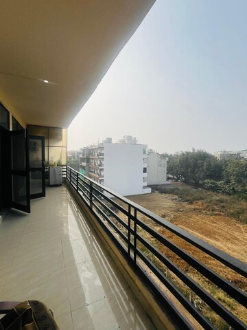 Balcony in 3 BHK Builder Floor at Sector 51 – for Rent