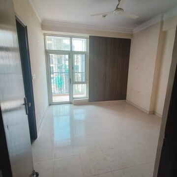 Room in 3.5 BHK Apartment at Assotech The Nest, Sain Vihar – for Rent