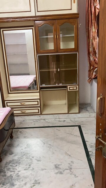 Furnished Amenities in 1 RK Independent House at Ashok Nagar – for Rent