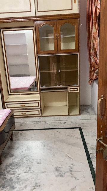 Furnished Amenities in 1 BHK Apartment at Bani Park – for Rent