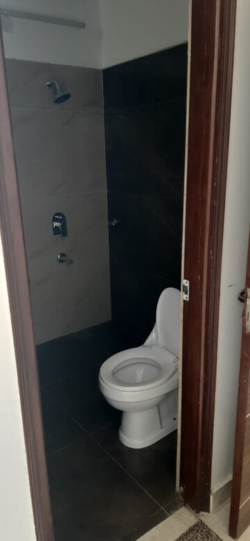 Bathroom in 2 BHK Apartment at JalandhaR-Amritsar Highway – for Rent