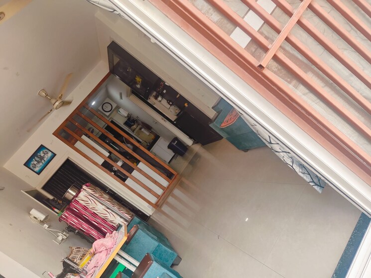 Room, sector 77 3 Bedroom 180 Sq.Yd. Builder Floor In Sector 77 Faridabad 8812021