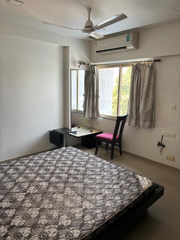 Bedroom in 3 BHK Apartment at Ambawadi – for Rent