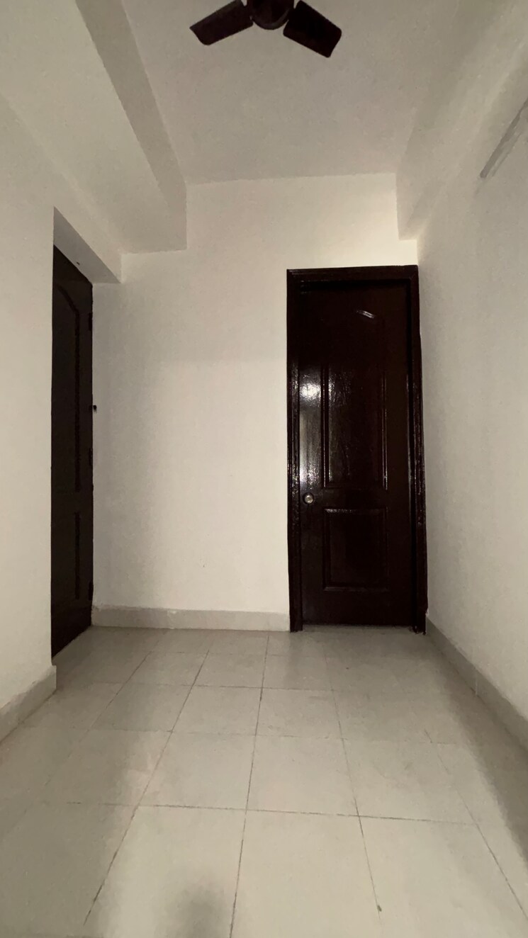Room, paras-tierea 3 Bedroom 1592 Sq.Ft. Apartment In Sector 137 Noida 8812117
