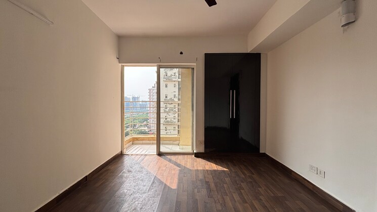 Room, paras-tierea 3 Bedroom 1592 Sq.Ft. Apartment In Sector 137 Noida 8812117