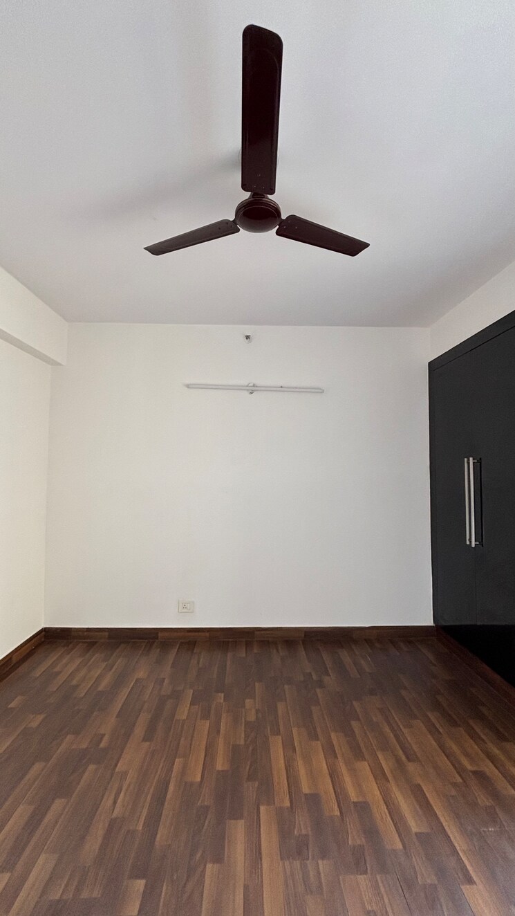 Room, paras-tierea 3 Bedroom 1592 Sq.Ft. Apartment In Sector 137 Noida 8812117