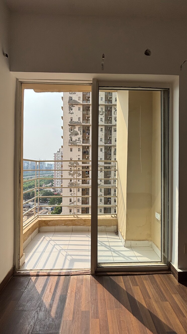 Room, paras-tierea 3 Bedroom 1592 Sq.Ft. Apartment In Sector 137 Noida 8812117