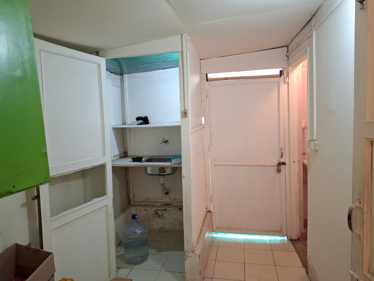 Office Space For Rent in South ExT-1