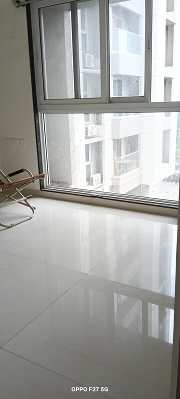 Bedroom in 2 BHK Apartment at Ashar Axis, Majiwada – for Rent